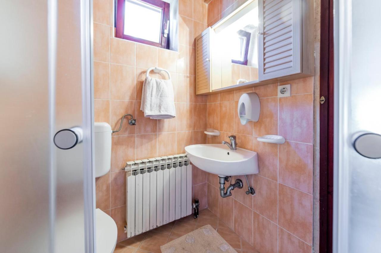 Near Beach And Rovinj Center 4 Apartment ภายนอก รูปภาพ